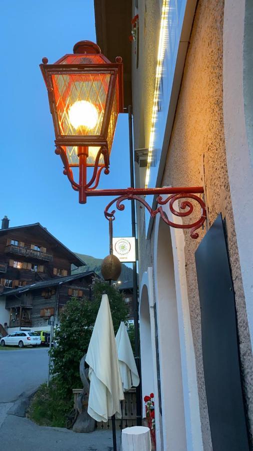 Gasthaus Edelweiss Langwies Экстерьер фото